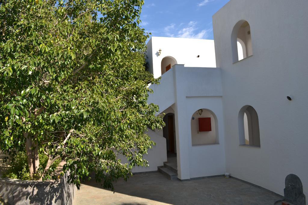 To Spiti Tis Eirinis Apartment Poros Town Exterior photo