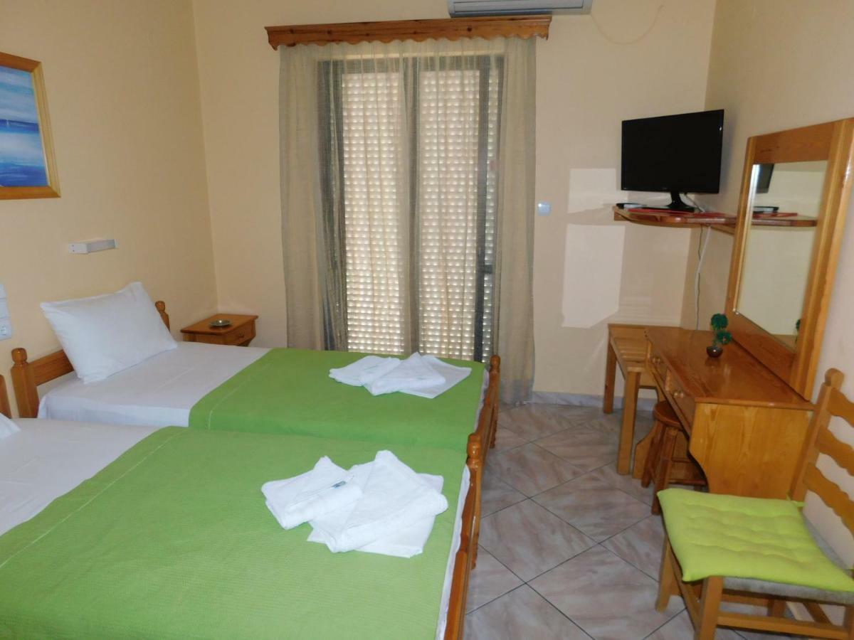 To Spiti Tis Eirinis Apartment Poros Town Exterior photo